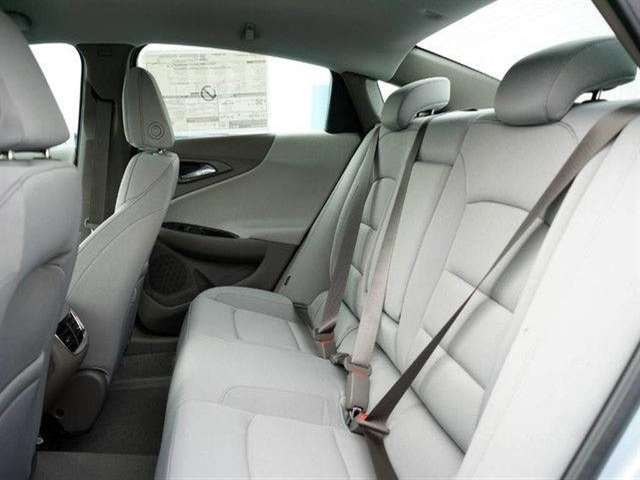 Chevrolet Malibu 2017 photo 18